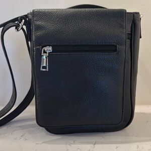 Black Leather Crossbody Conceal & Carry Bag